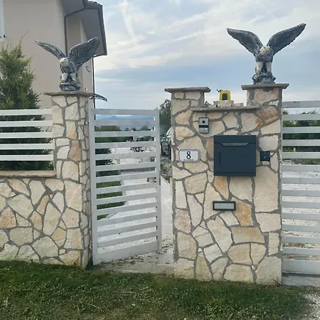 Holiday home Luxury Cenaia